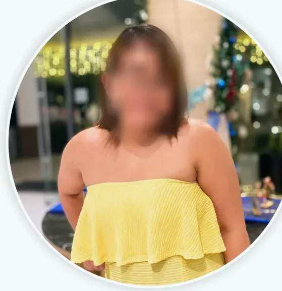 Alexandra, 32