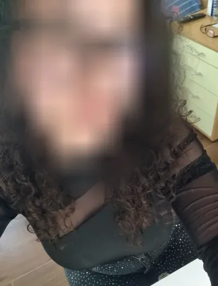 Elisabeth, 24