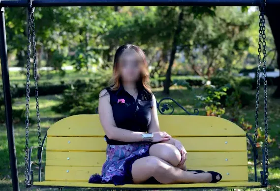 Emily, 32