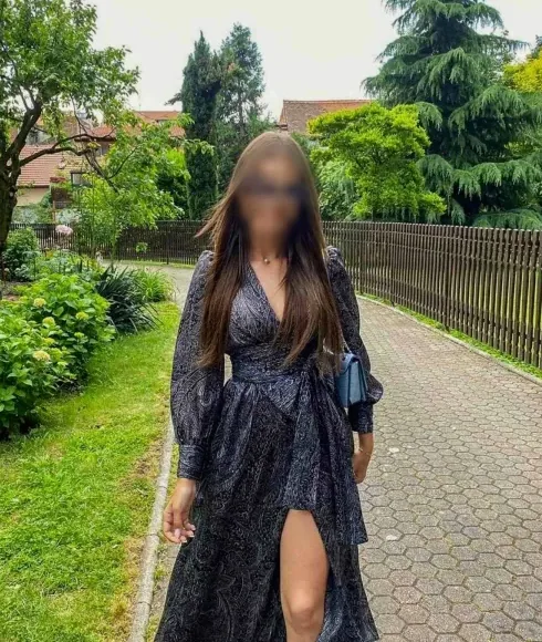 Frieda, 24
