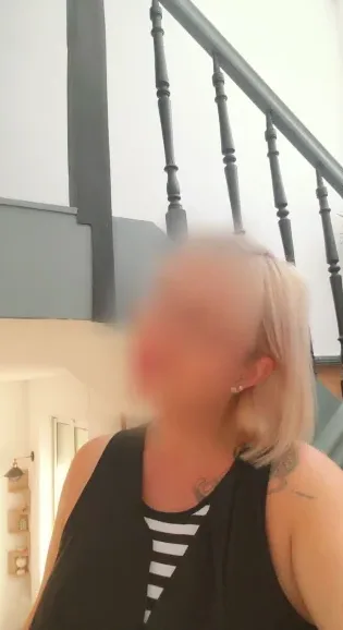 Greta, 37