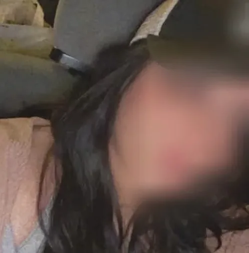 Helena, 23