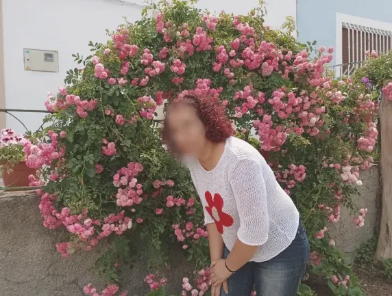 Laura, 35