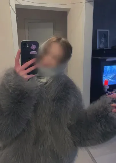 Pia, 30